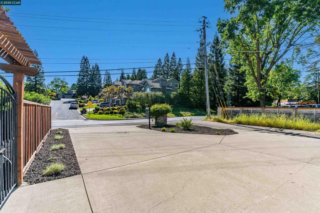 Walnut Creek, California, 94596, United States, 4 Bedrooms Bedrooms, ,2 BathroomsBathrooms,Residential,For Sale,1786755