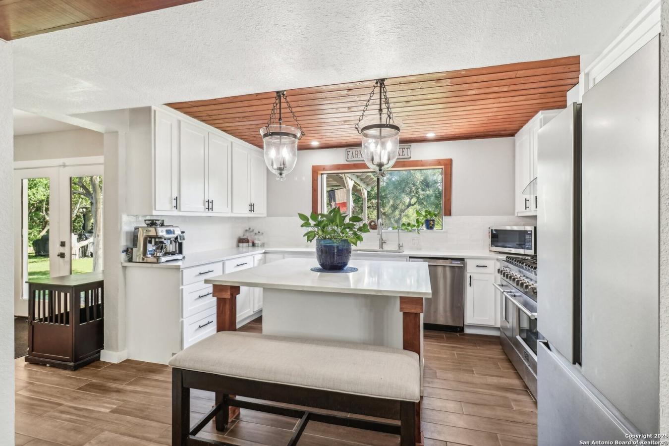 Helotes, Texas, 78023, United States, 4 Bedrooms Bedrooms, ,3 BathroomsBathrooms,Residential,For Sale,1786753