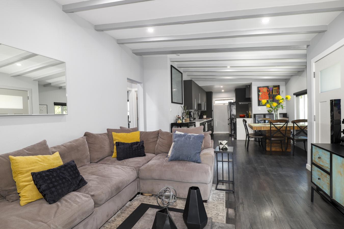 Los Angeles, California, 90063, United States, 3 Bedrooms Bedrooms, ,2 BathroomsBathrooms,Residential,For Sale,1786752