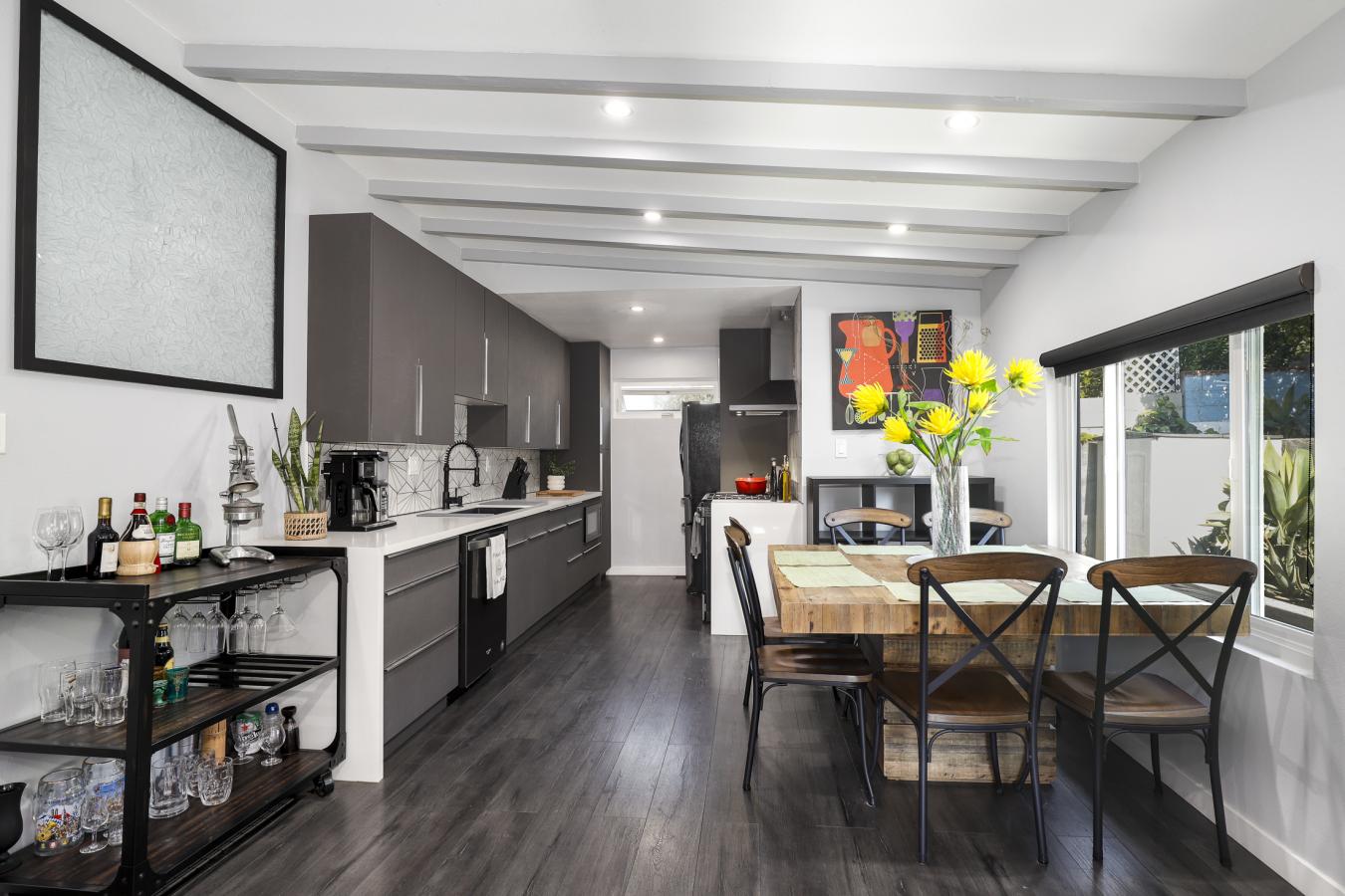 Los Angeles, California, 90063, United States, 3 Bedrooms Bedrooms, ,2 BathroomsBathrooms,Residential,For Sale,1786752