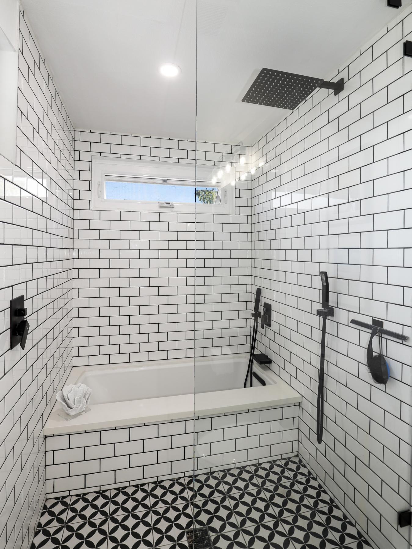 Los Angeles, California, 90063, United States, 3 Bedrooms Bedrooms, ,2 BathroomsBathrooms,Residential,For Sale,1786752
