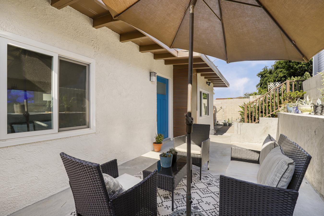 Los Angeles, California, 90063, United States, 3 Bedrooms Bedrooms, ,2 BathroomsBathrooms,Residential,For Sale,1786752