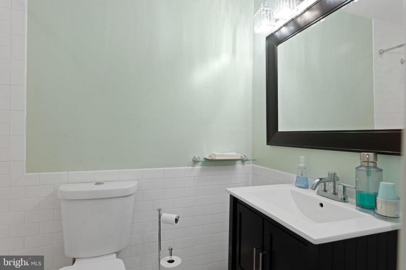 Washington, District Of Columbia, 20012, United States, 5 Bedrooms Bedrooms, ,3 BathroomsBathrooms,Residential,For Sale,1786751