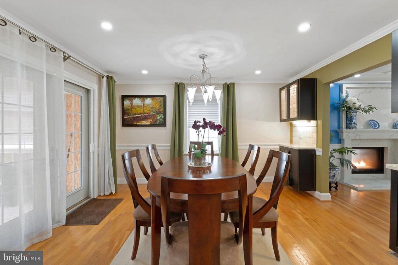 Washington, District Of Columbia, 20012, United States, 5 Bedrooms Bedrooms, ,3 BathroomsBathrooms,Residential,For Sale,1786751