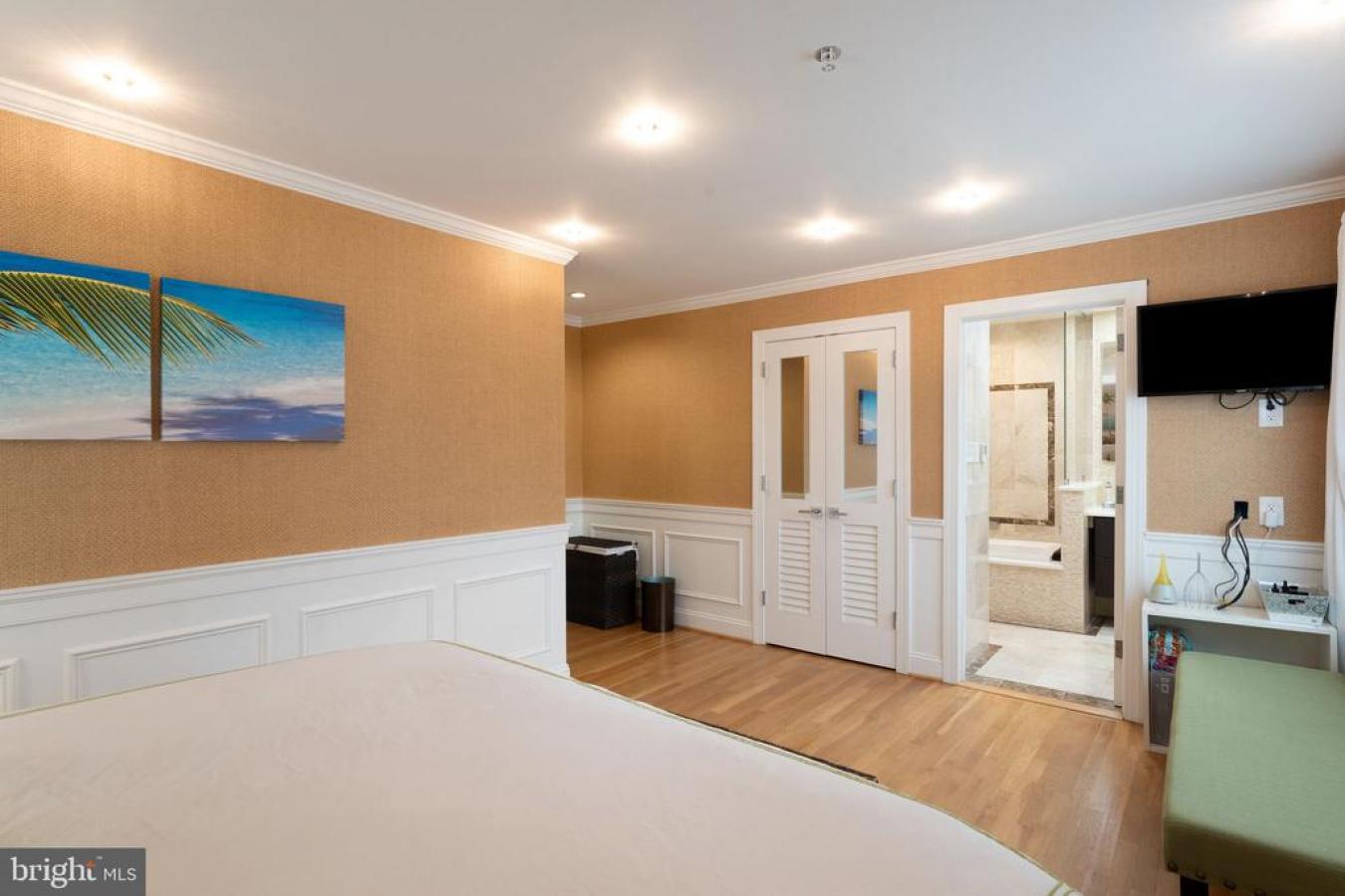 Washington, District Of Columbia, 20012, United States, 5 Bedrooms Bedrooms, ,3 BathroomsBathrooms,Residential,For Sale,1786751