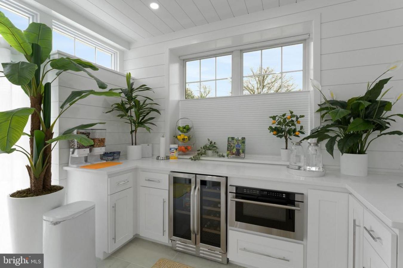 Washington, District Of Columbia, 20012, United States, 5 Bedrooms Bedrooms, ,3 BathroomsBathrooms,Residential,For Sale,1786751