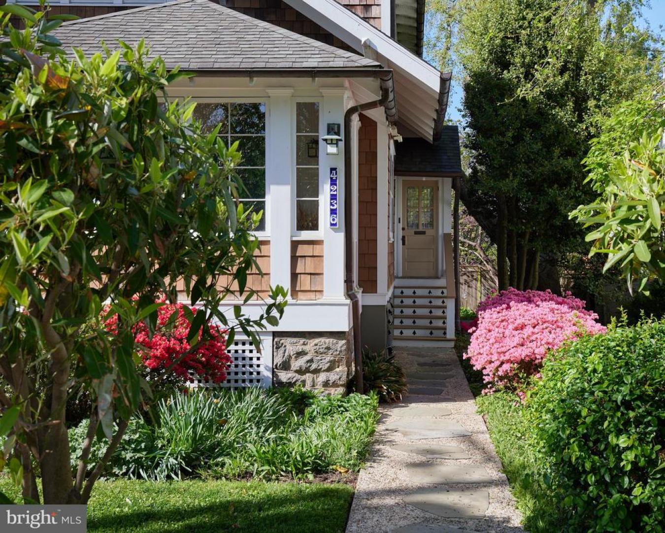 Washington, District Of Columbia, 20016, United States, 3 Bedrooms Bedrooms, ,2 BathroomsBathrooms,Residential,For Sale,1786750