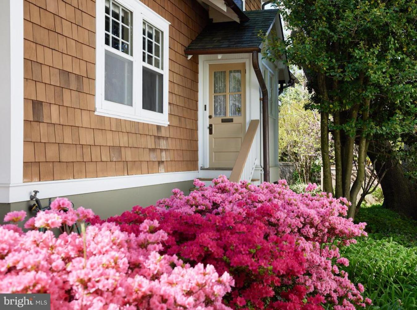 Washington, District Of Columbia, 20016, United States, 3 Bedrooms Bedrooms, ,2 BathroomsBathrooms,Residential,For Sale,1786750