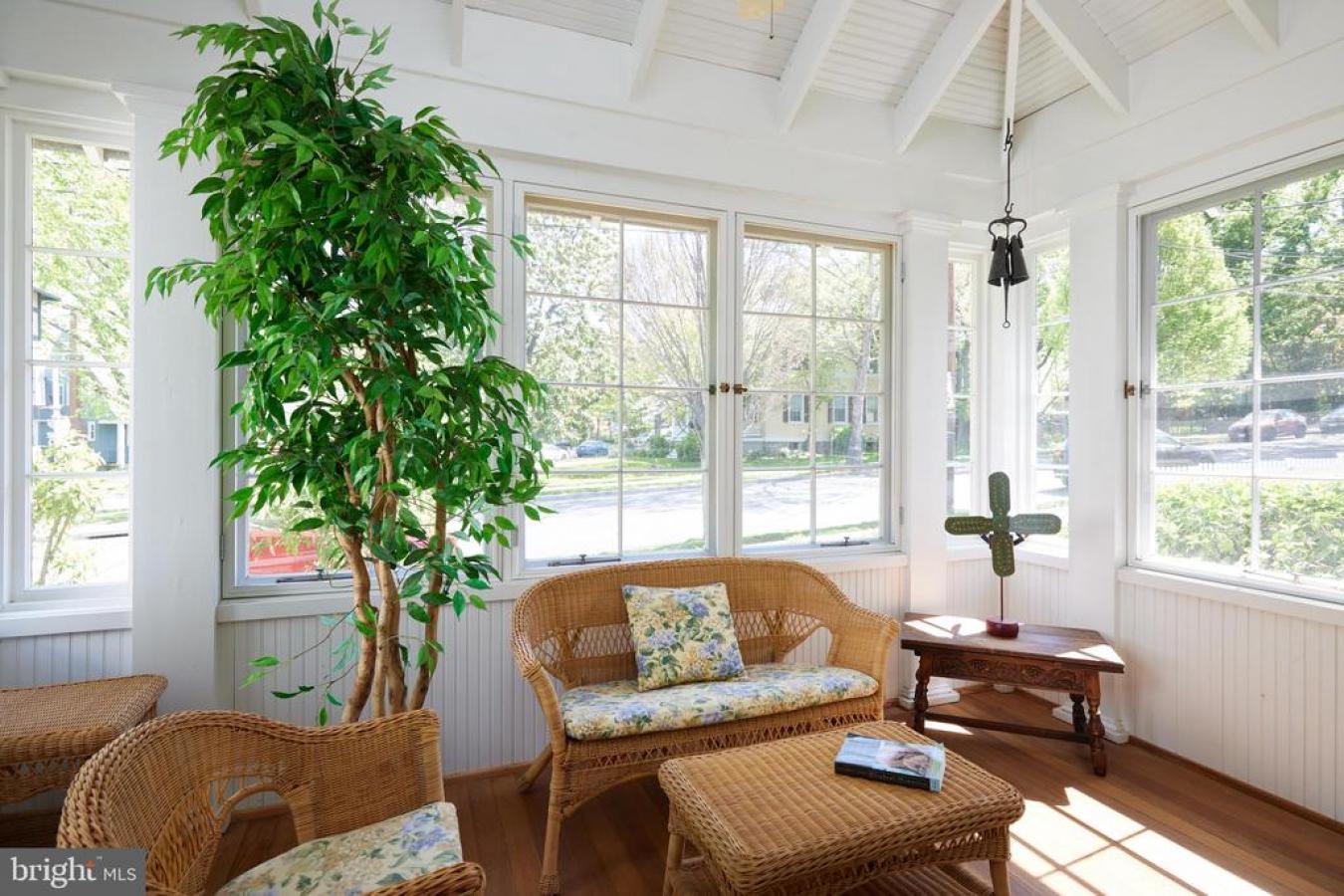 Washington, District Of Columbia, 20016, United States, 3 Bedrooms Bedrooms, ,2 BathroomsBathrooms,Residential,For Sale,1786750