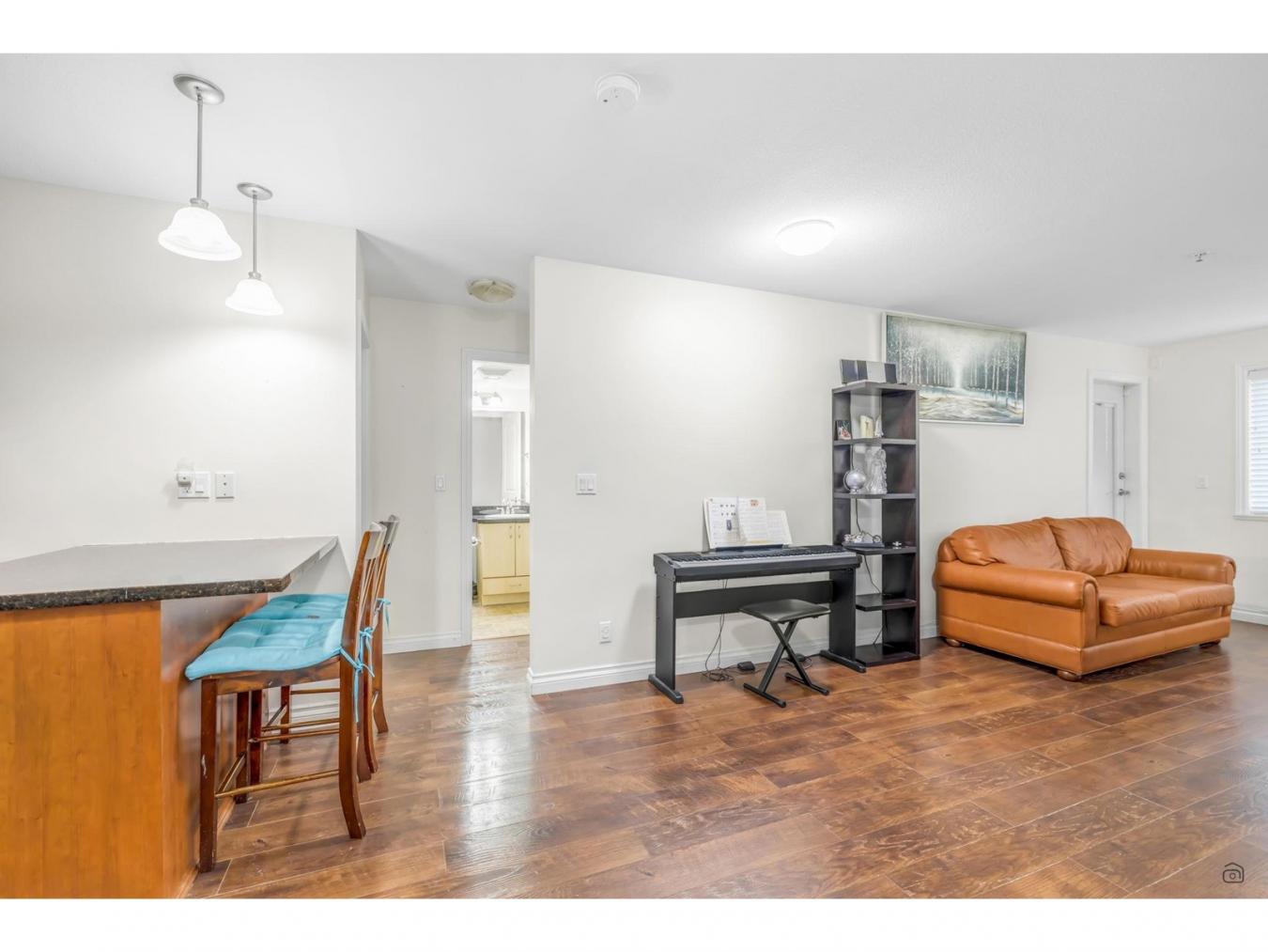 Langley, BC, V3A3X6, Canada, 2 Bedrooms Bedrooms, ,Residential,For Sale,1787022