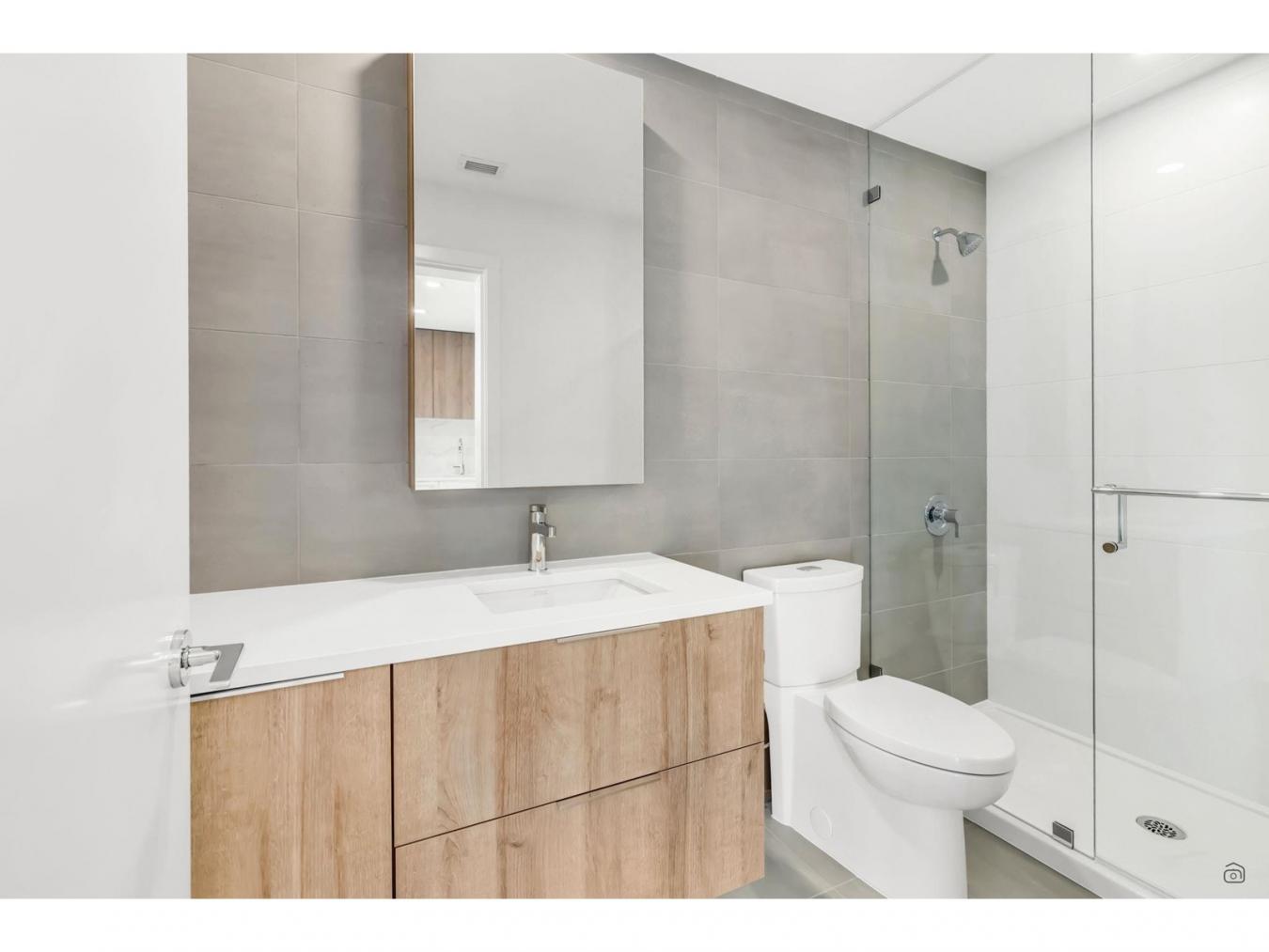 Surrey, BC, V3T3C6, Canada, 2 Bedrooms Bedrooms, ,Residential,For Sale,1787020