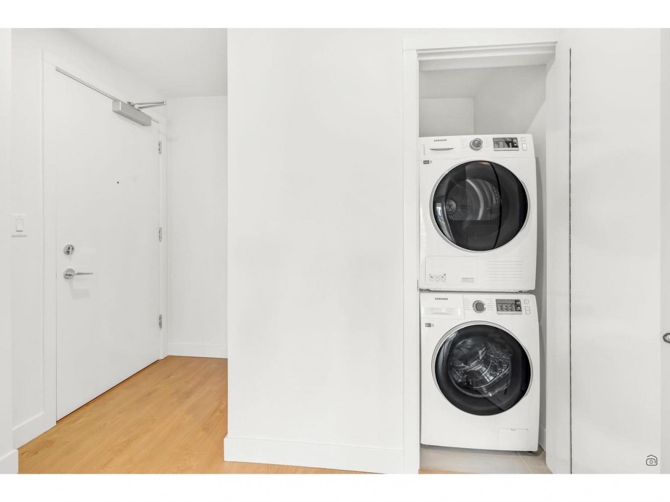 Surrey, BC, V3T3C6, Canada, 2 Bedrooms Bedrooms, ,Residential,For Sale,1787020