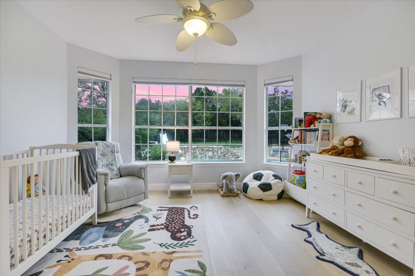 Austin, Texas, 78733, United States, 4 Bedrooms Bedrooms, ,3 BathroomsBathrooms,Residential,For Sale,1787006