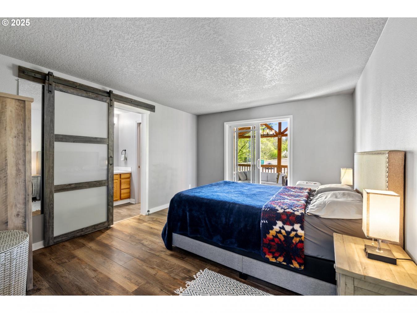 Hillsboro, Oregon, 97124, United States, 3 Bedrooms Bedrooms, ,2 BathroomsBathrooms,Residential,For Sale,1788218