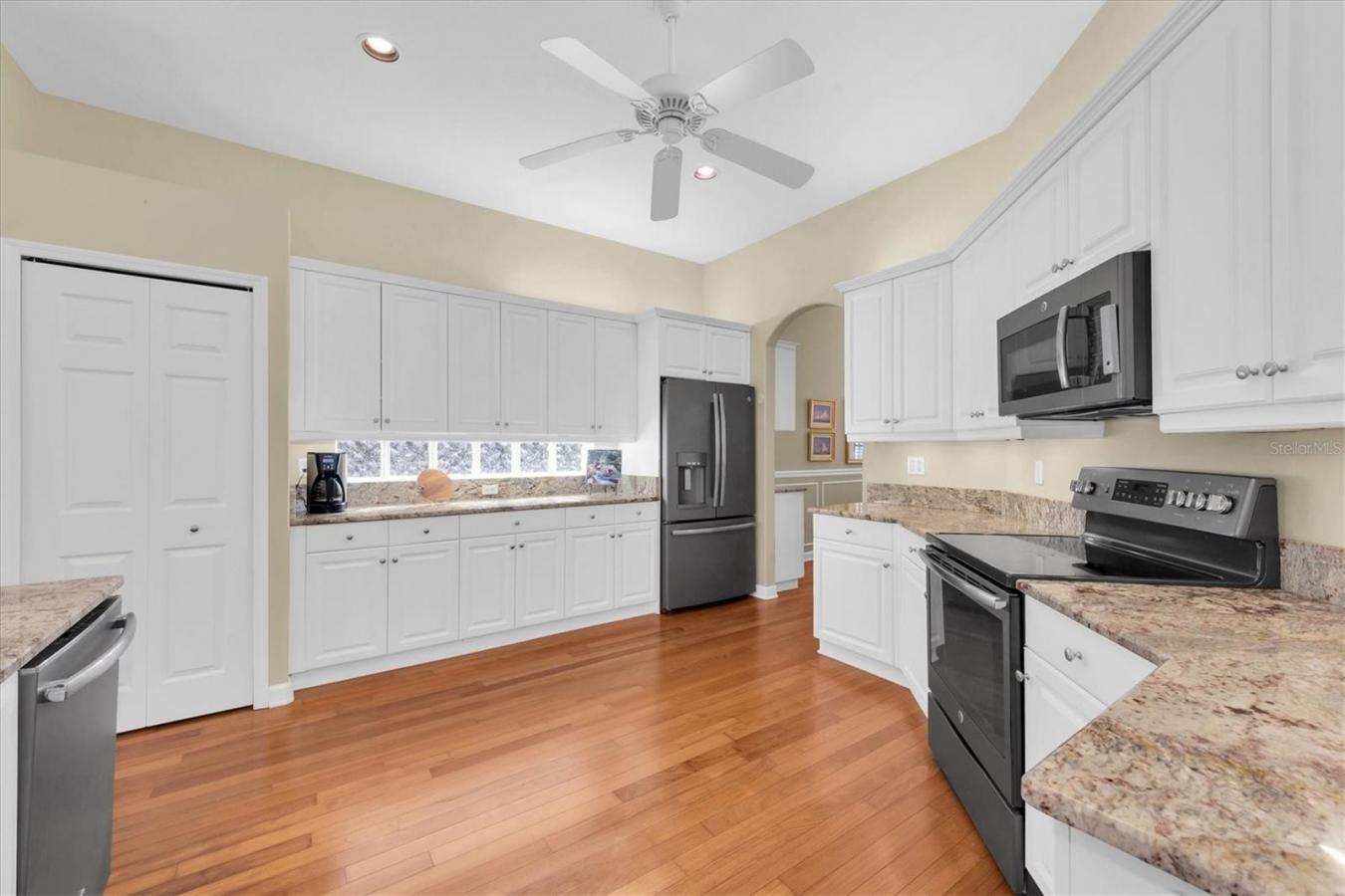 BRADENTON, Florida, 34209, United States, 3 Bedrooms Bedrooms, ,2 BathroomsBathrooms,Residential,For Sale,1788209