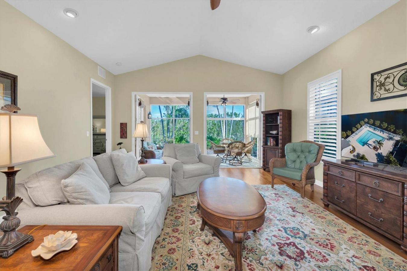 BRADENTON, Florida, 34209, United States, 3 Bedrooms Bedrooms, ,2 BathroomsBathrooms,Residential,For Sale,1788209