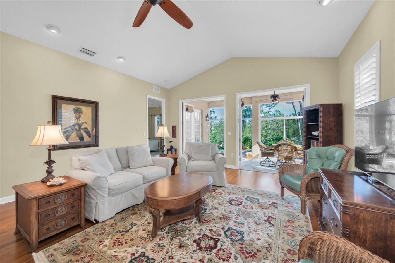 BRADENTON, Florida, 34209, United States, 3 Bedrooms Bedrooms, ,2 BathroomsBathrooms,Residential,For Sale,1788209