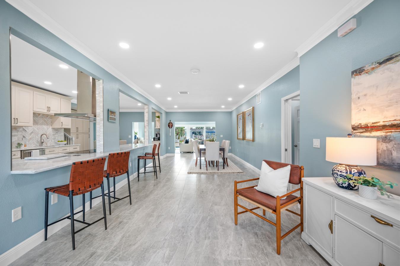 Tampa, Florida, 33615, United States, 7 Bedrooms Bedrooms, ,5 BathroomsBathrooms,Residential,For Sale,1786982