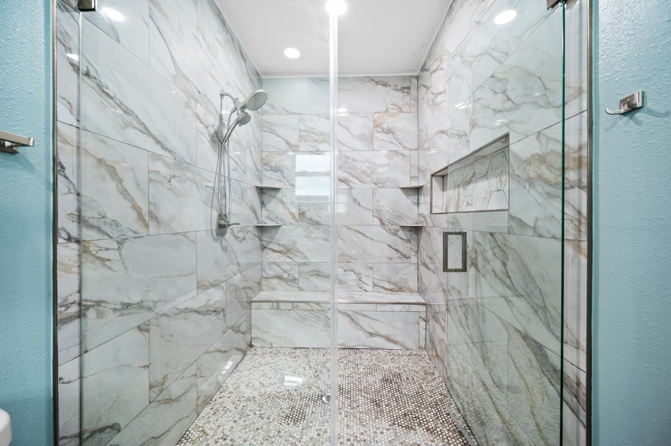 Tampa, Florida, 33615, United States, 7 Bedrooms Bedrooms, ,5 BathroomsBathrooms,Residential,For Sale,1786982