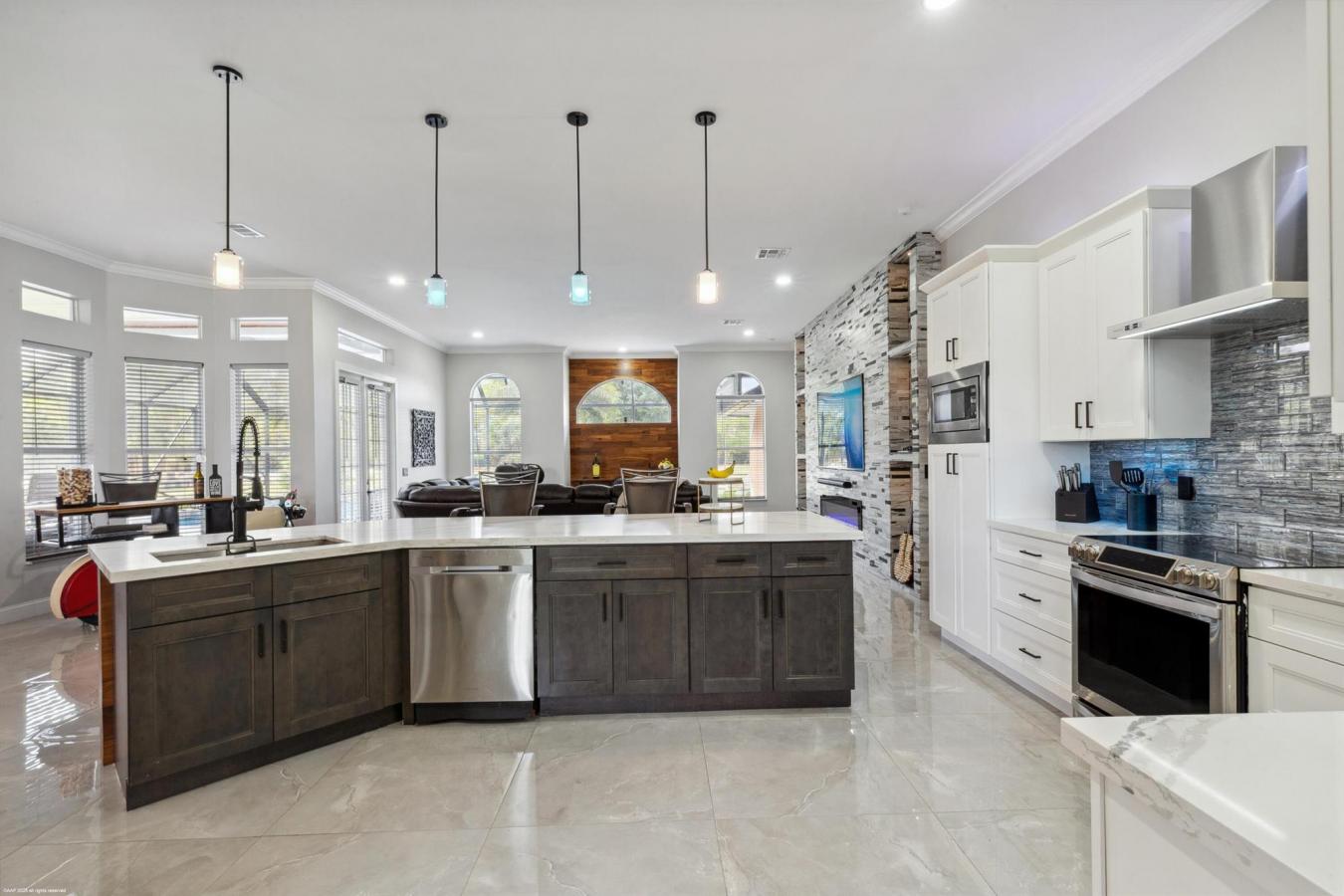 The Acreage, Florida, 33470, United States, 5 Bedrooms Bedrooms, ,4 BathroomsBathrooms,Residential,For Sale,1788205