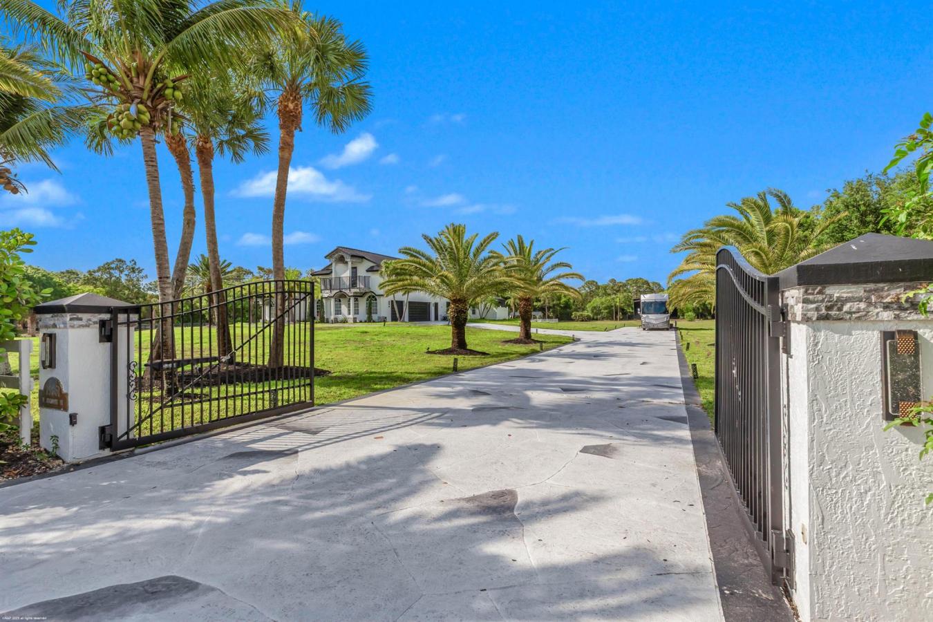 The Acreage, Florida, 33470, United States, 5 Bedrooms Bedrooms, ,4 BathroomsBathrooms,Residential,For Sale,1788205