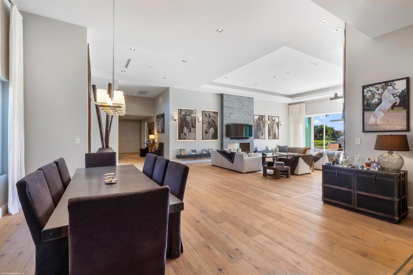 Wellington, Florida, 33414, United States, 4 Bedrooms Bedrooms, ,5 BathroomsBathrooms,Residential,For Sale,1788204
