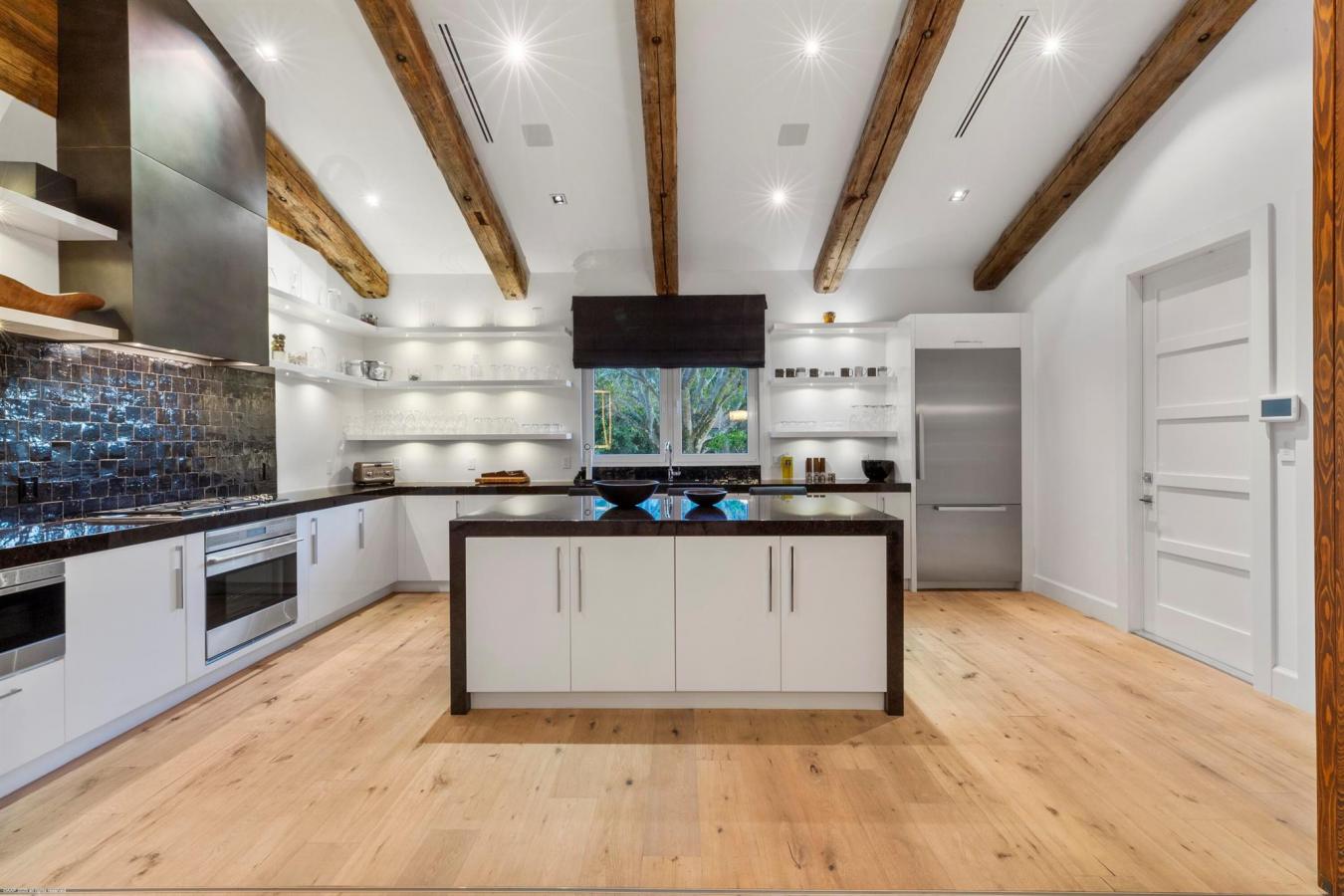 Wellington, Florida, 33414, United States, 4 Bedrooms Bedrooms, ,5 BathroomsBathrooms,Residential,For Sale,1788204