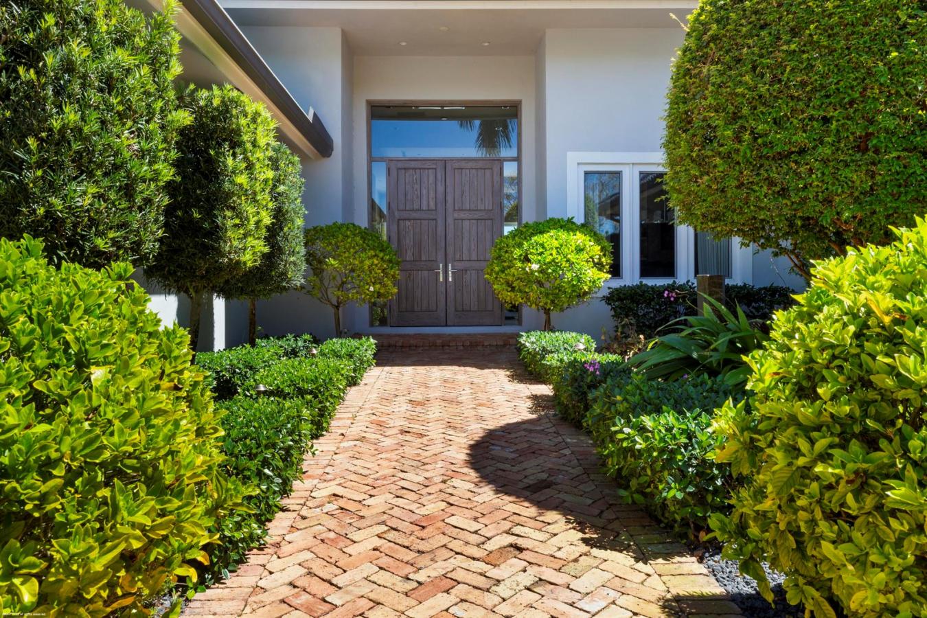 Wellington, Florida, 33414, United States, 4 Bedrooms Bedrooms, ,5 BathroomsBathrooms,Residential,For Sale,1788204