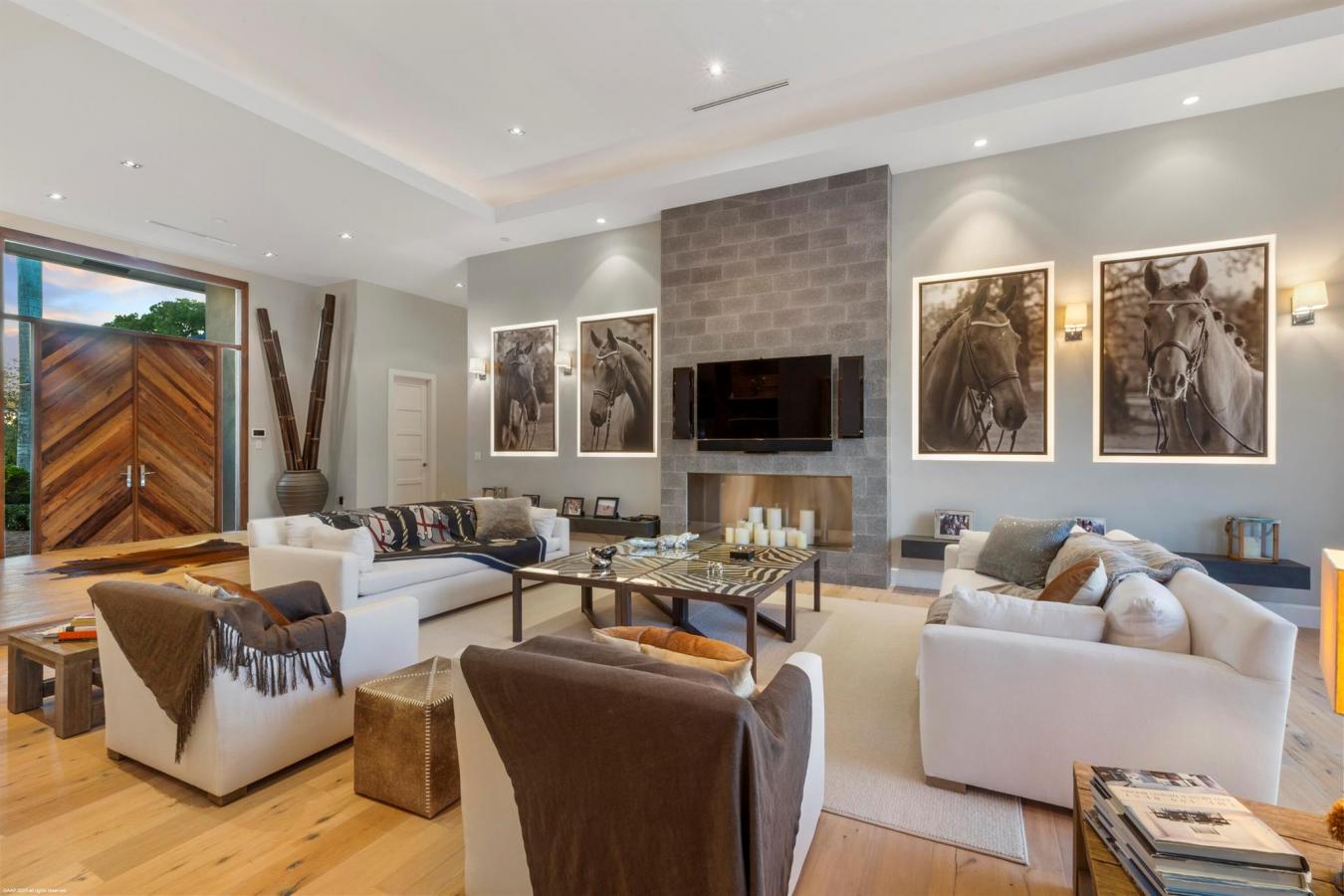 Wellington, Florida, 33414, United States, 4 Bedrooms Bedrooms, ,5 BathroomsBathrooms,Residential,For Sale,1788204