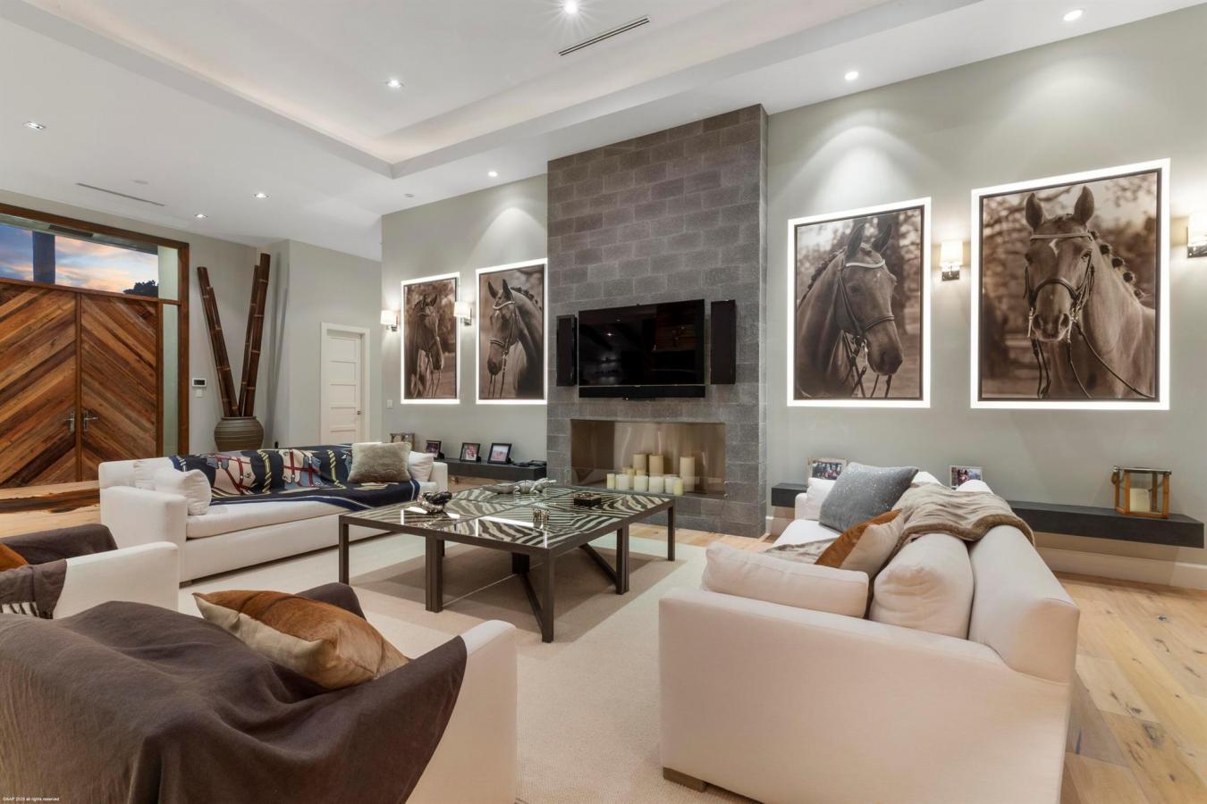Wellington, Florida, 33414, United States, 4 Bedrooms Bedrooms, ,5 BathroomsBathrooms,Residential,For Sale,1788204