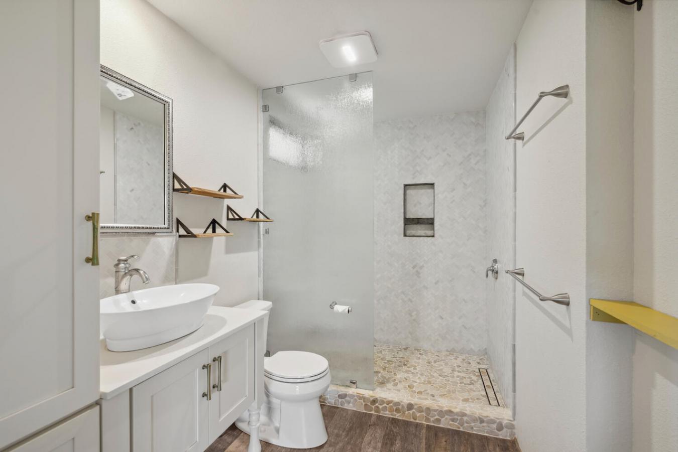 KILAUEA, Hawaii, 96754, United States, 3 Bedrooms Bedrooms, ,3 BathroomsBathrooms,Residential,For Sale,1790111