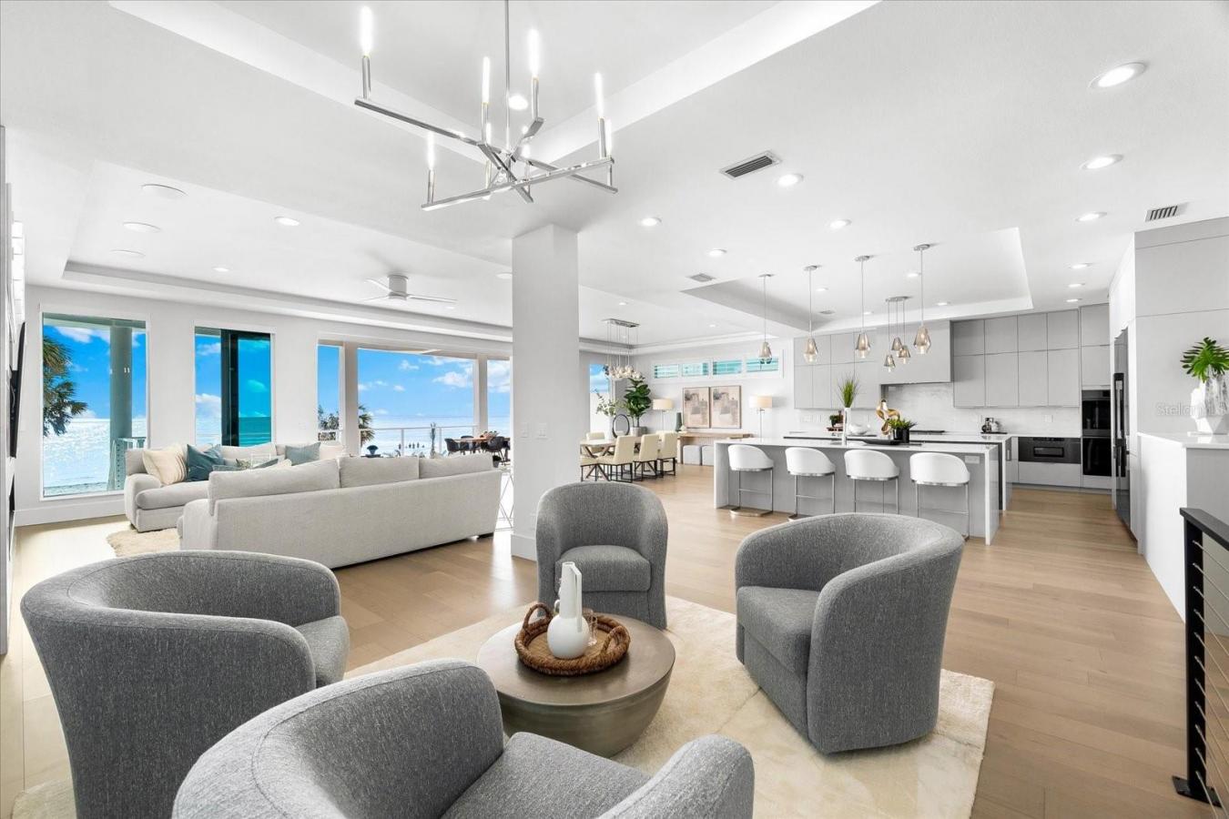 INDIAN ROCKS BEACH, Florida, 33785, United States, 5 Bedrooms Bedrooms, ,5 BathroomsBathrooms,Residential,For Sale,1790101