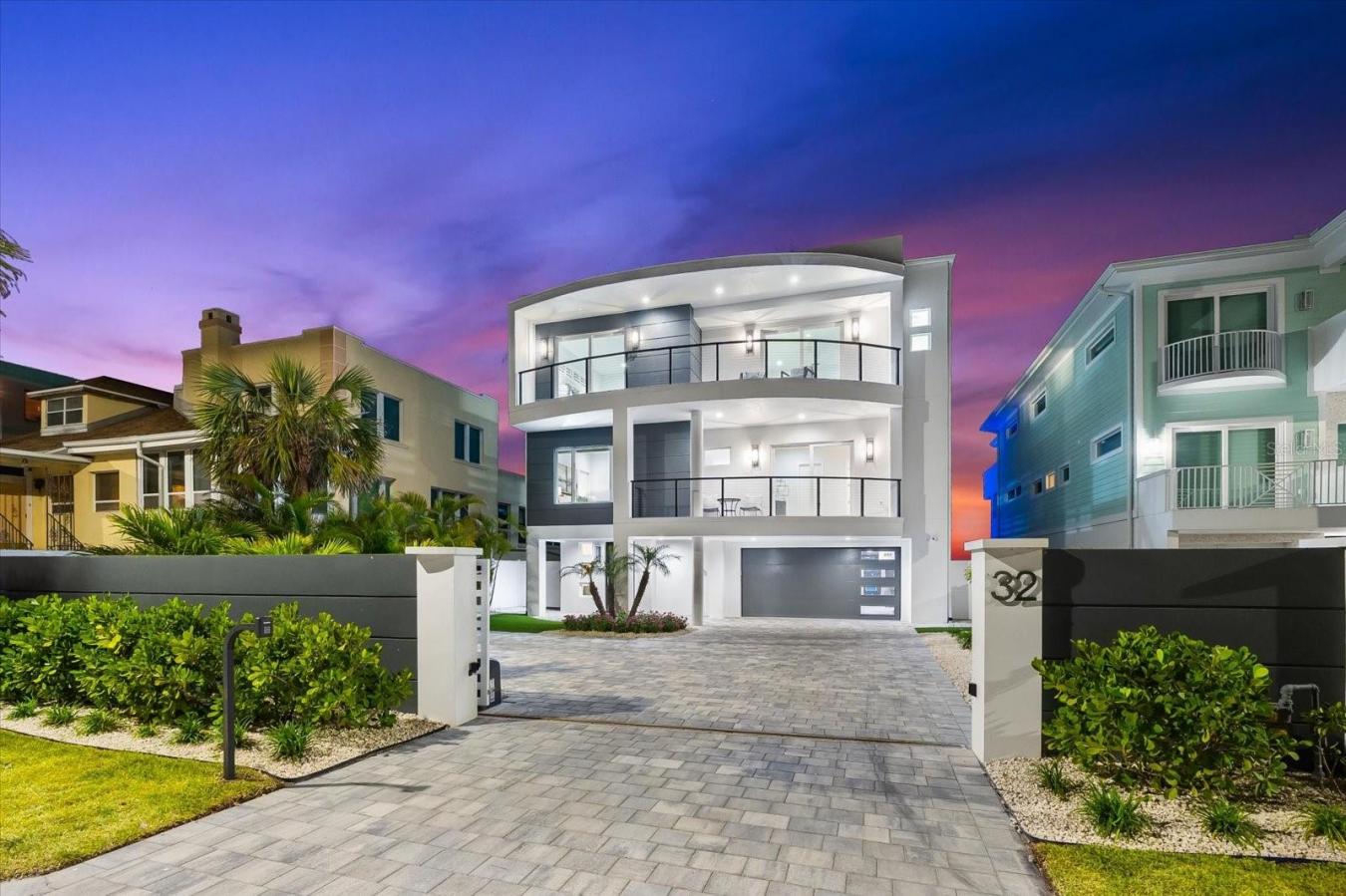 INDIAN ROCKS BEACH, Florida, 33785, United States, 5 Bedrooms Bedrooms, ,5 BathroomsBathrooms,Residential,For Sale,1790101