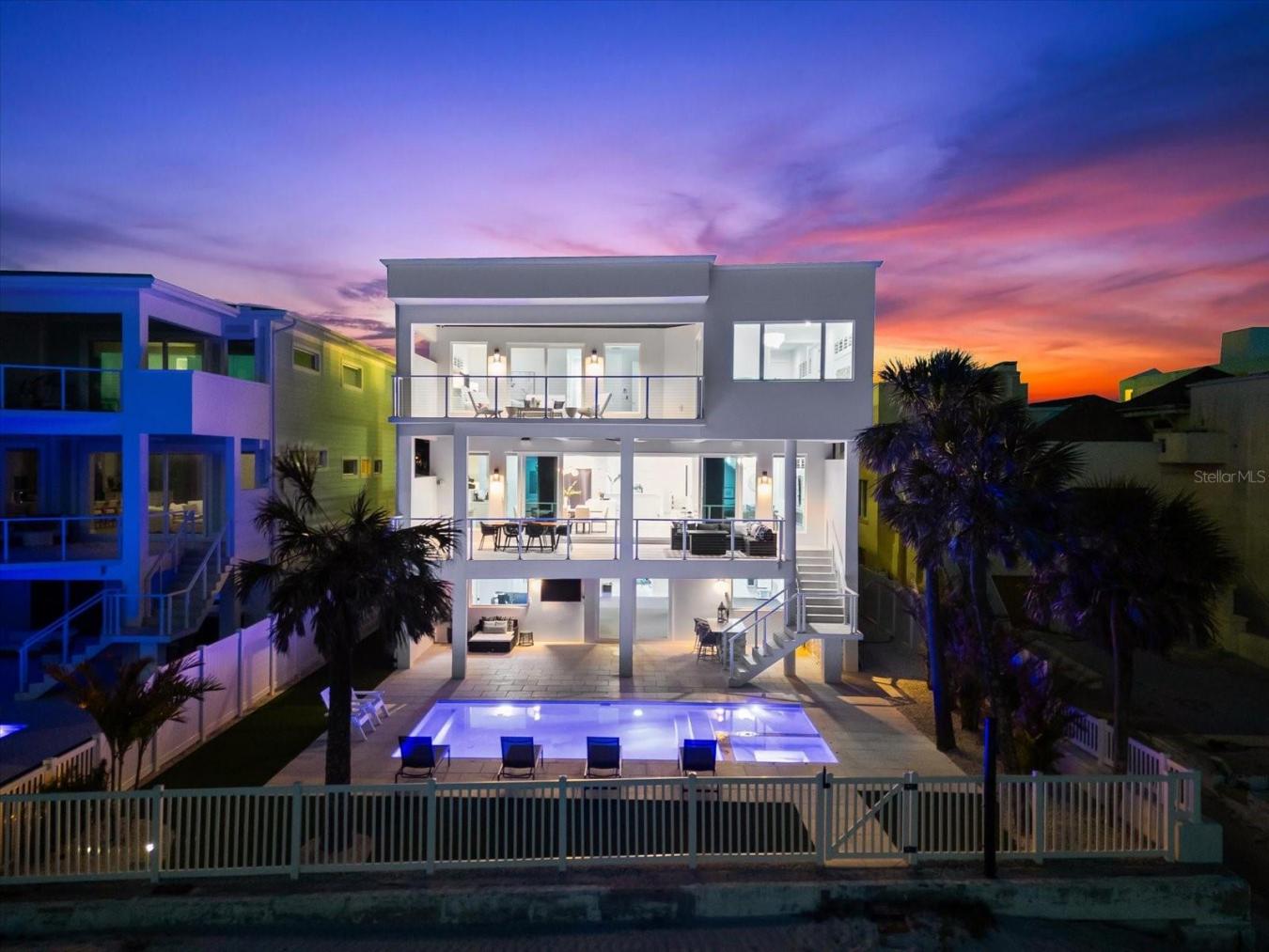 INDIAN ROCKS BEACH, Florida, 33785, United States, 5 Bedrooms Bedrooms, ,5 BathroomsBathrooms,Residential,For Sale,1790101