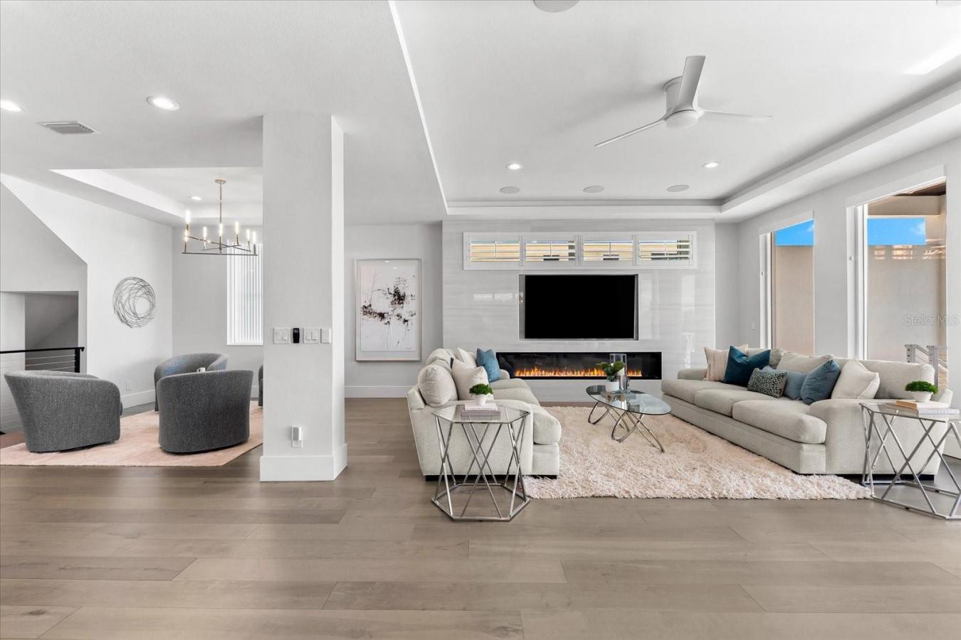 INDIAN ROCKS BEACH, Florida, 33785, United States, 5 Bedrooms Bedrooms, ,5 BathroomsBathrooms,Residential,For Sale,1790101
