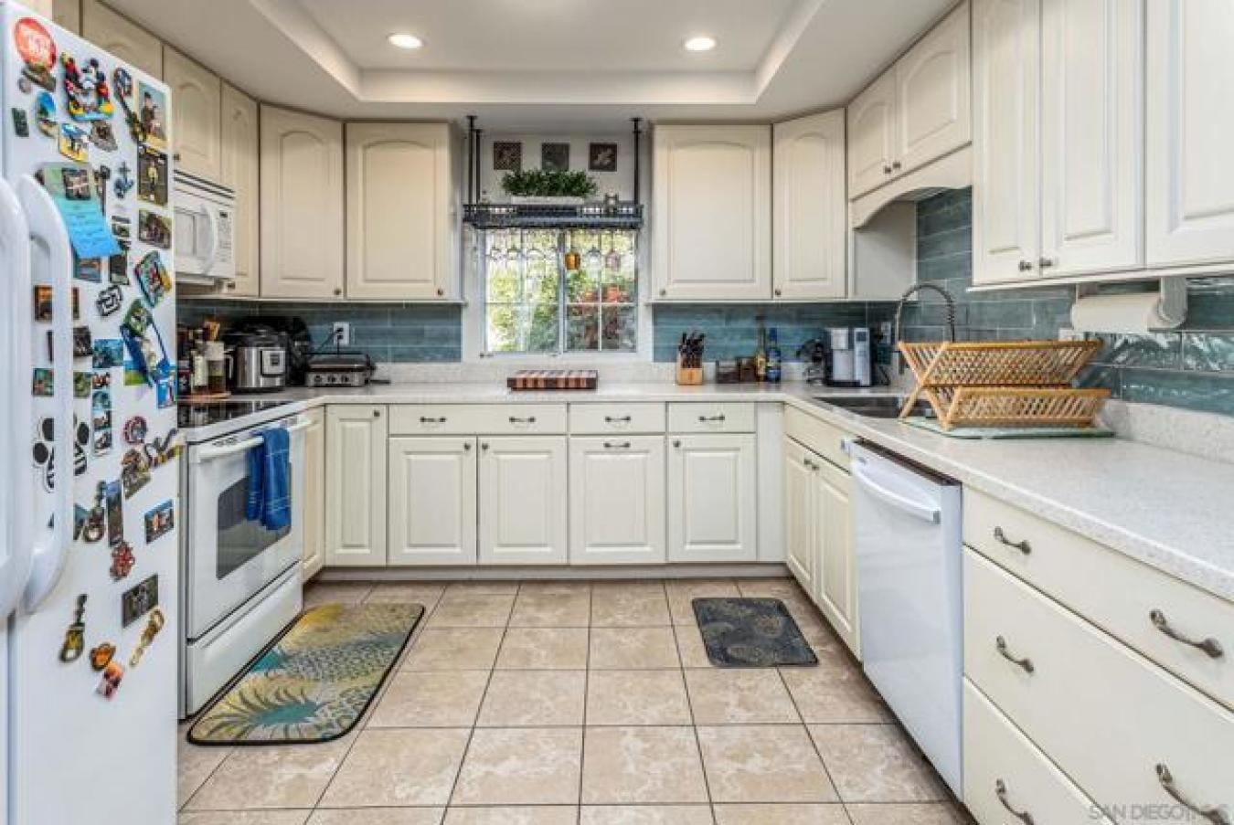 Lakeside, California, 92040, United States, 4 Bedrooms Bedrooms, ,2 BathroomsBathrooms,Residential,For Sale,1790095