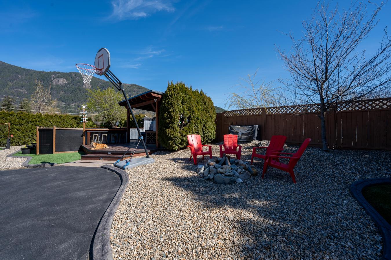 Sicamous, BC, V0E 2V0, Canada, 4 Bedrooms Bedrooms, ,4 BathroomsBathrooms,Residential,For Sale,1801014