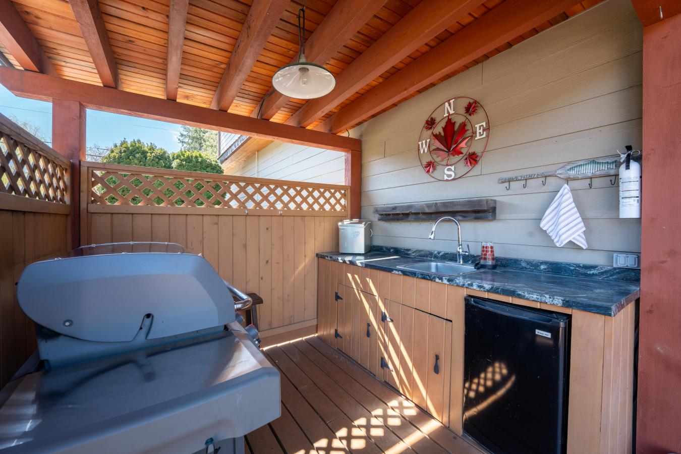 Sicamous, BC, V0E 2V0, Canada, 4 Bedrooms Bedrooms, ,4 BathroomsBathrooms,Residential,For Sale,1801014