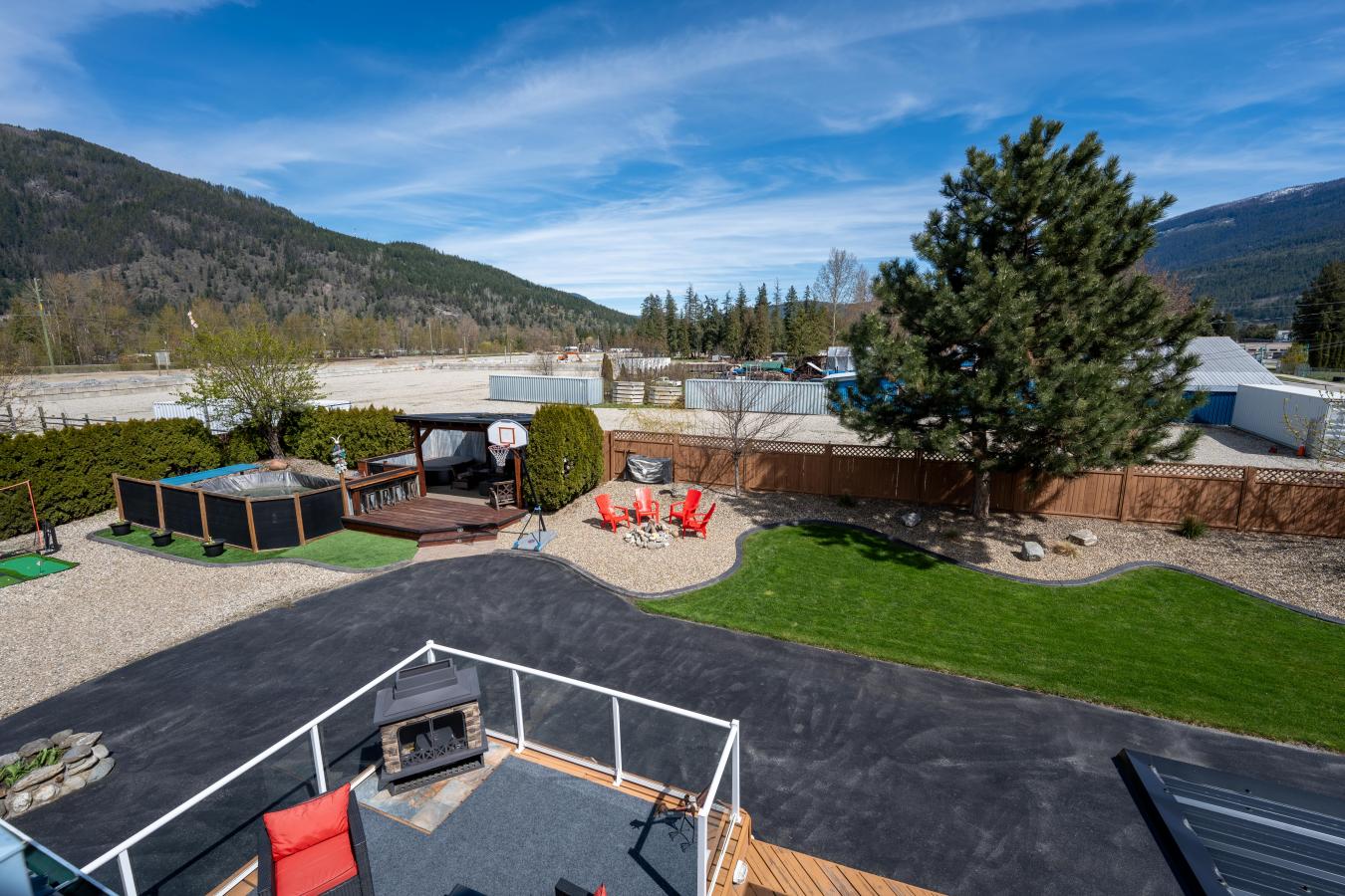 Sicamous, BC, V0E 2V0, Canada, 4 Bedrooms Bedrooms, ,4 BathroomsBathrooms,Residential,For Sale,1801014