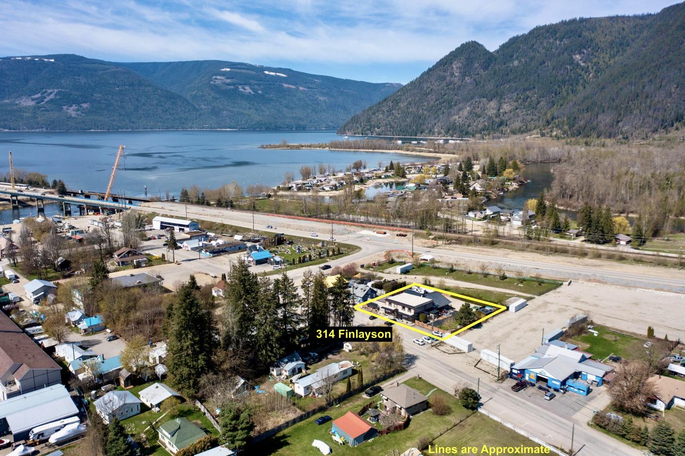 Sicamous, BC, V0E 2V0, Canada, 4 Bedrooms Bedrooms, ,4 BathroomsBathrooms,Residential,For Sale,1801014