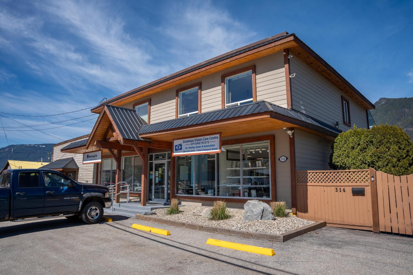Sicamous, BC, V0E 2V0, Canada, 4 Bedrooms Bedrooms, ,4 BathroomsBathrooms,Residential,For Sale,1801014