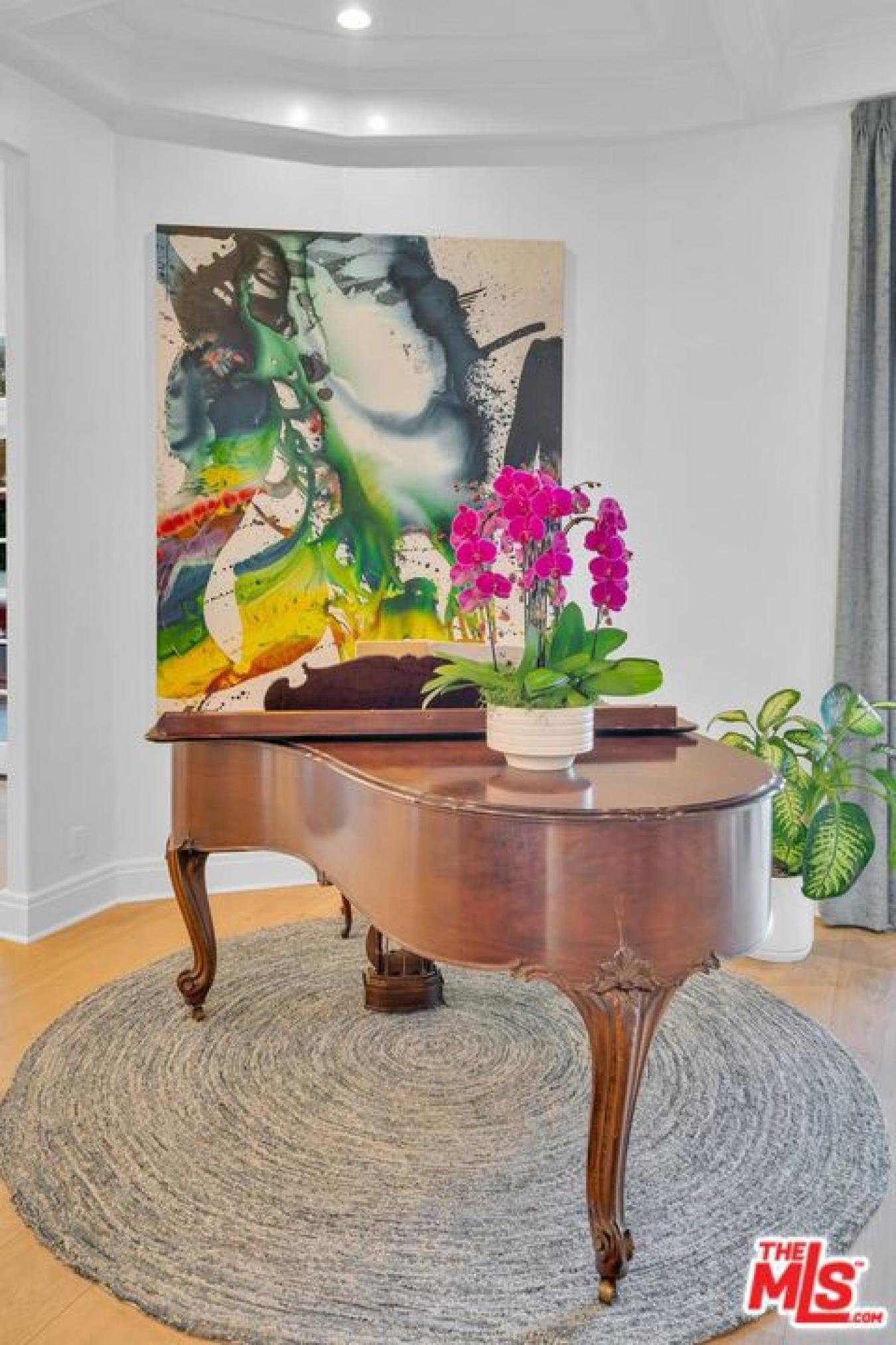 Los Angeles, California, 90077, United States, 5 Bedrooms Bedrooms, ,6 BathroomsBathrooms,Residential,For Sale,1790083