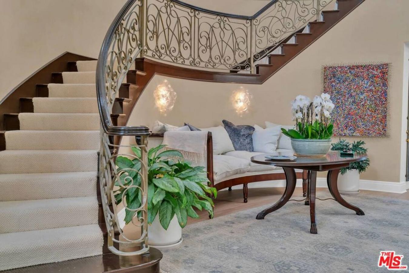 Los Angeles, California, 90077, United States, 5 Bedrooms Bedrooms, ,6 BathroomsBathrooms,Residential,For Sale,1790083