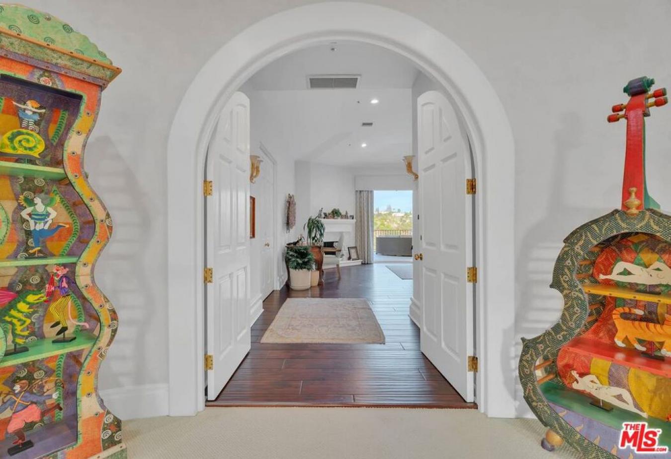 Los Angeles, California, 90077, United States, 5 Bedrooms Bedrooms, ,6 BathroomsBathrooms,Residential,For Sale,1790083