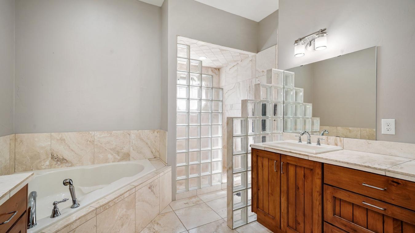 Heber City, Utah, 84032, United States, 4 Bedrooms Bedrooms, ,2 BathroomsBathrooms,Residential,For Sale,1790081