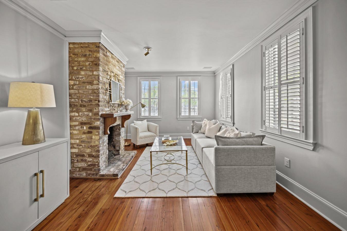 Charleston, South Carolina, 29401, United States, 2 Bedrooms Bedrooms, ,2 BathroomsBathrooms,Residential,For Sale,1797372