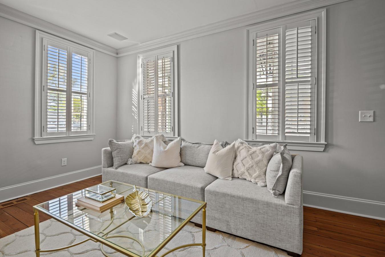 Charleston, South Carolina, 29401, United States, 2 Bedrooms Bedrooms, ,2 BathroomsBathrooms,Residential,For Sale,1797372
