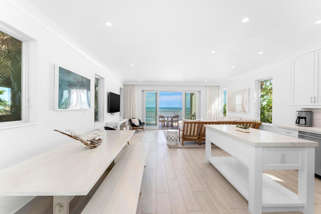 Islamorada, Florida, 33036, United States, 4 Bedrooms Bedrooms, ,4 BathroomsBathrooms,Residential,For Sale,1786978