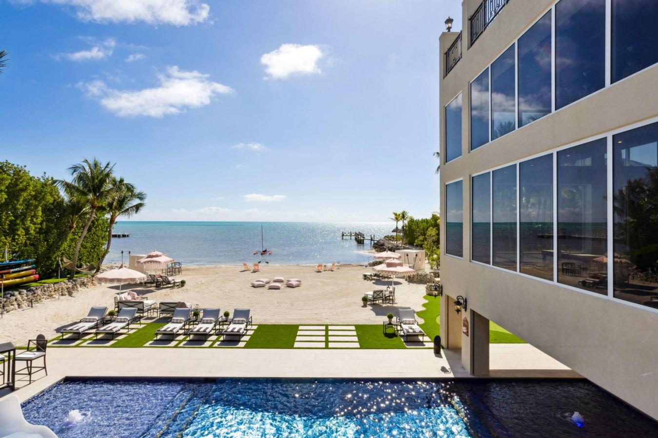 Islamorada, Florida, 33036, United States, 7 Bedrooms Bedrooms, ,7 BathroomsBathrooms,Residential,For Sale,1786977