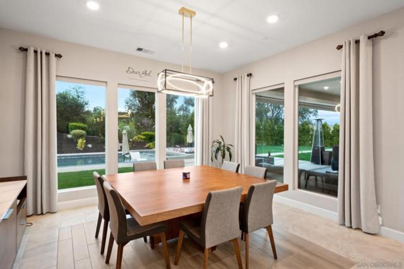 Escondido, California, 92029, United States, 4 Bedrooms Bedrooms, ,5 BathroomsBathrooms,Residential,For Sale,1797365